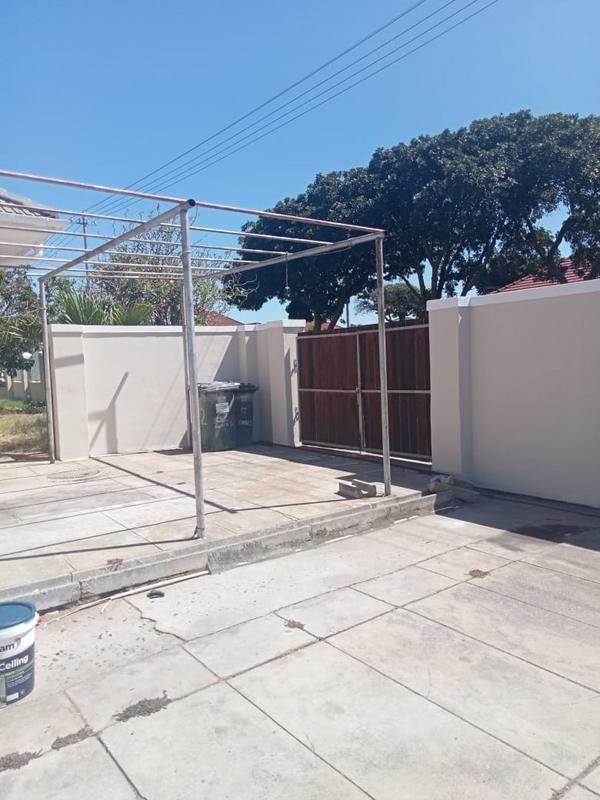 To Let 4 Bedroom Property for Rent in Goodwood Central Western Cape